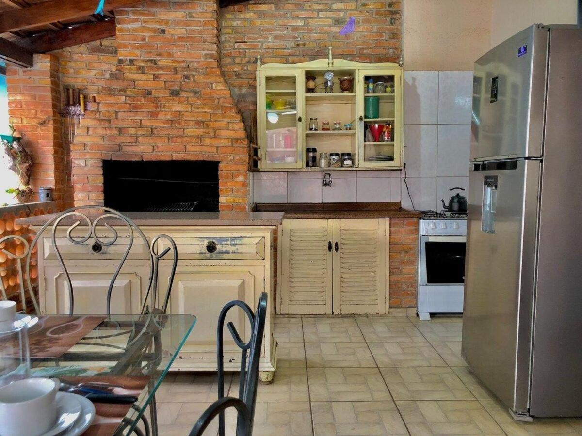 Casa Com Piscina Proximo Atrativos/ Wifi/ Garagem *